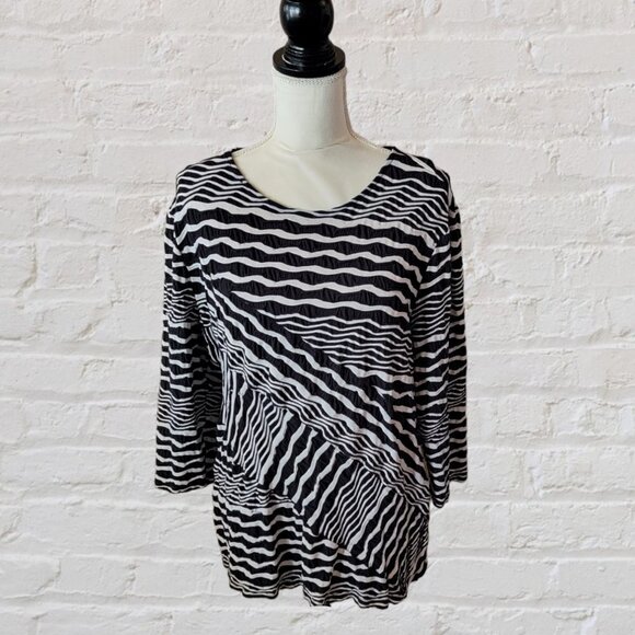 Investments Black and White Striped 3/4 Sleeve Blouse in Size PXL - Picture 1 of 4
